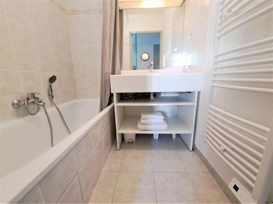 Frejus, Studio, 100 M De La Plage-Port Frejus Apartment Ngoại thất bức ảnh